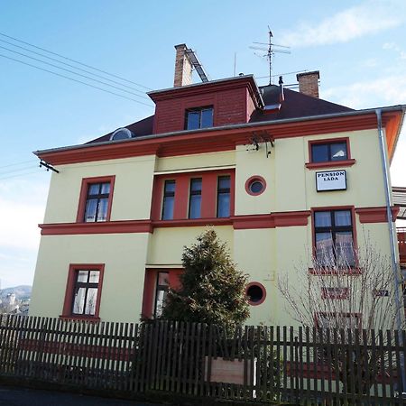 Pension Lada Karlovy Vary Exterior photo